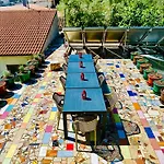 Hostel Art & Joy *