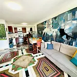 Art & Joy Hostel *