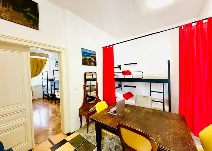 Hostel Art & Joy Pula