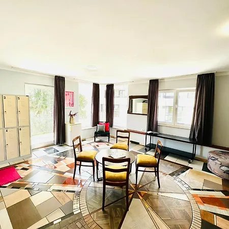 Hostel Art & Joy