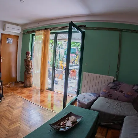 Hostal Art & Joy