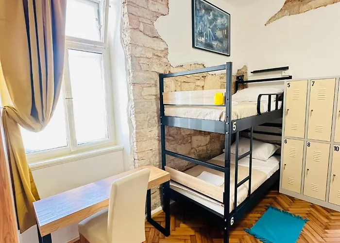 Art & Joy Auberge de jeunesse *