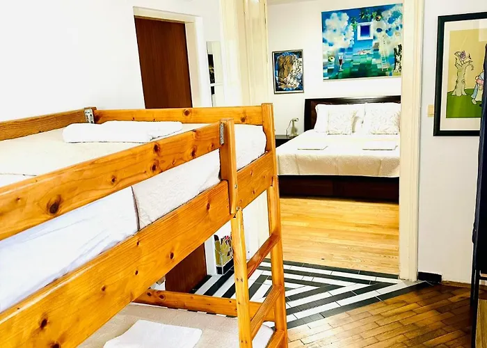 Auberge de jeunesse Art & Joy *