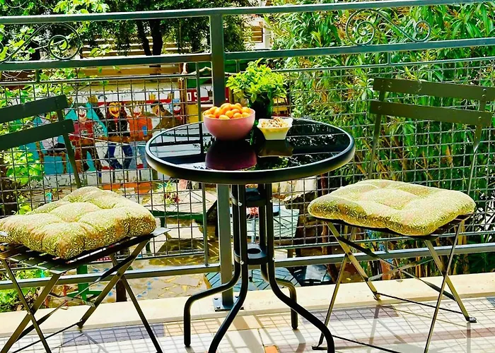 Art & Joy Hostel Πούλα