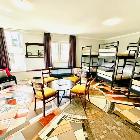 Art & Joy * Пула